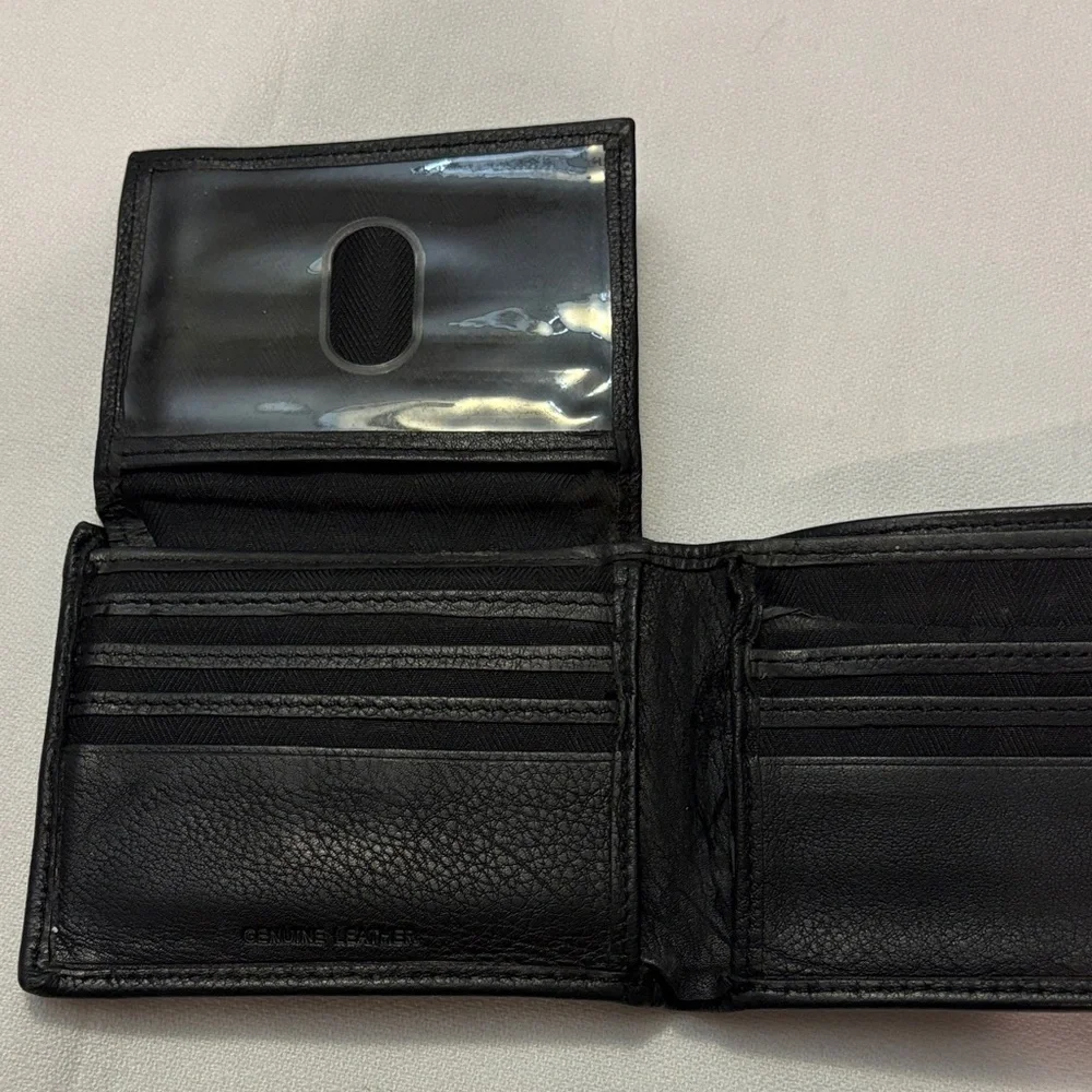 Roundtree & Yorke Classic Black Leather Card Holder